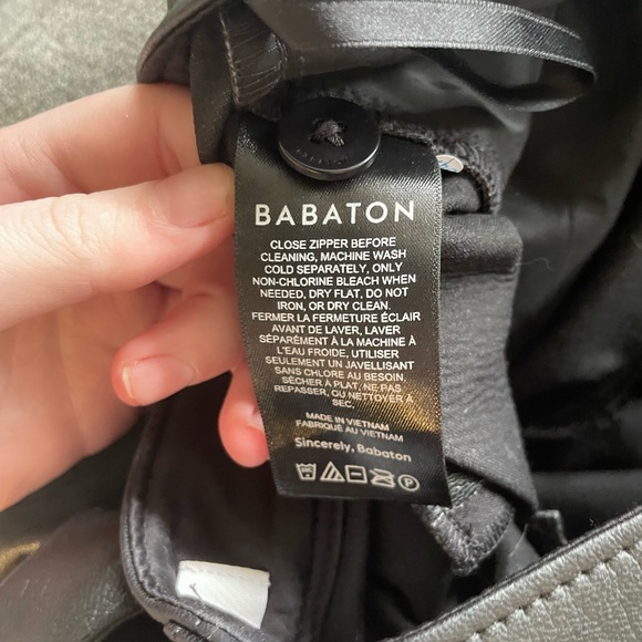 Aritzia Babaton Command Sold Out Aritzia Vegan Black Leather Pants Sz 4 - Picture 9 of 17